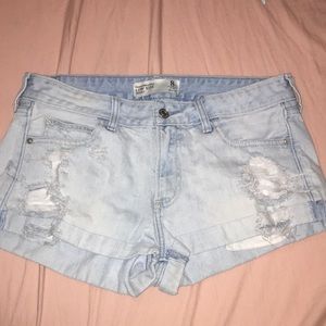Abercrombie low rise short shorts